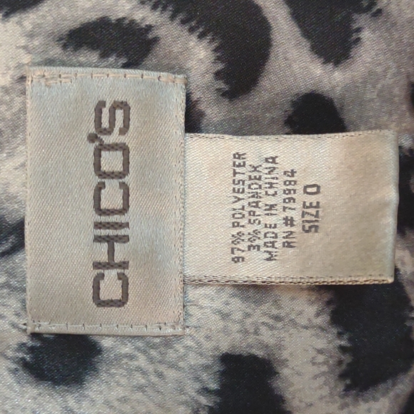 Vintage Chico's silver & black animal & striped print top size 0/Women's Small! - Picture 2 of 5